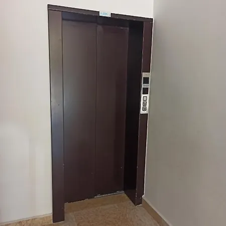 Fara One דירה בארי